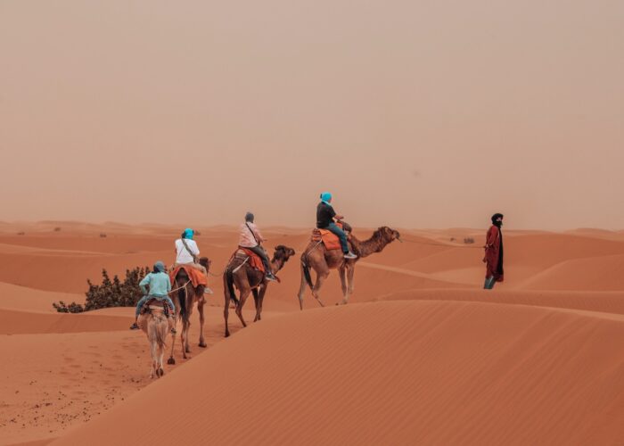 Paseo en dromedario al atardecer en Erg Chebbi